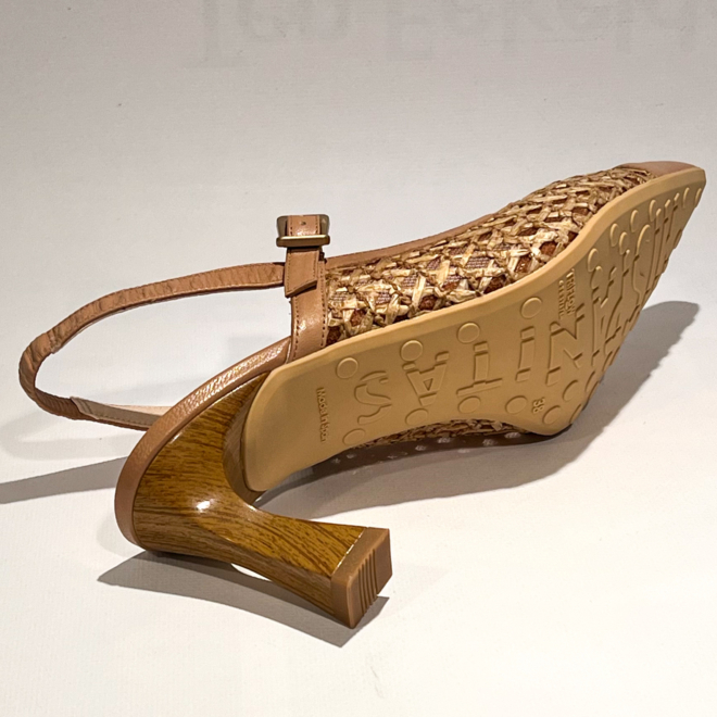 HISPANITAS RHV264671 Almond - HISPANITAS