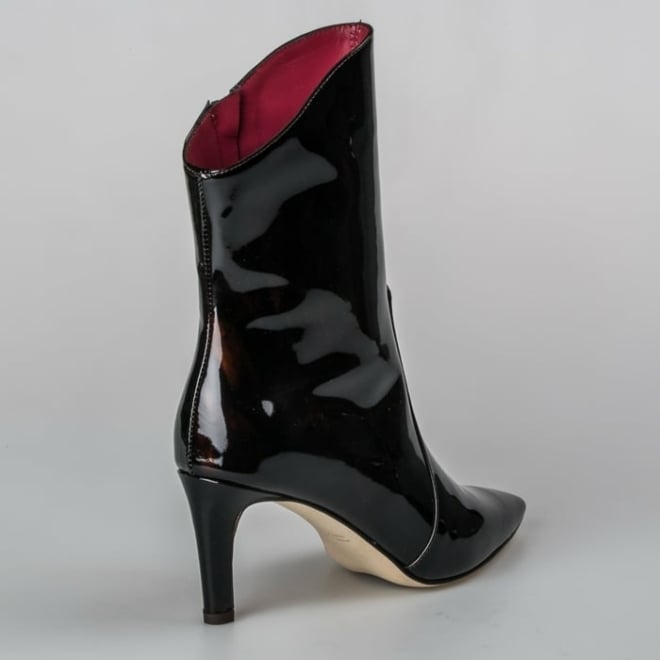 LILIAN 12346 SUNSET CAREY - LILIAN