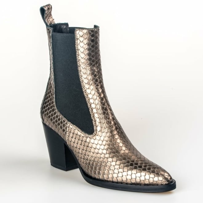 TORAL 12700 - TORAL