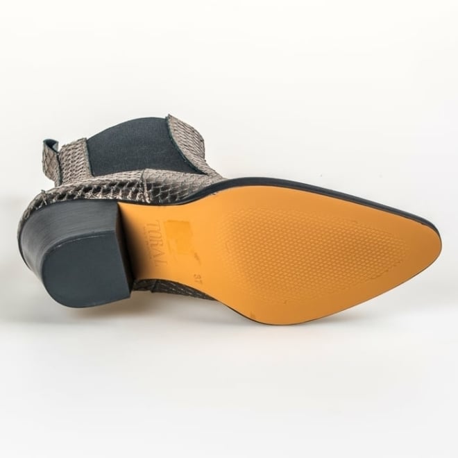 TORAL 12700 - TORAL